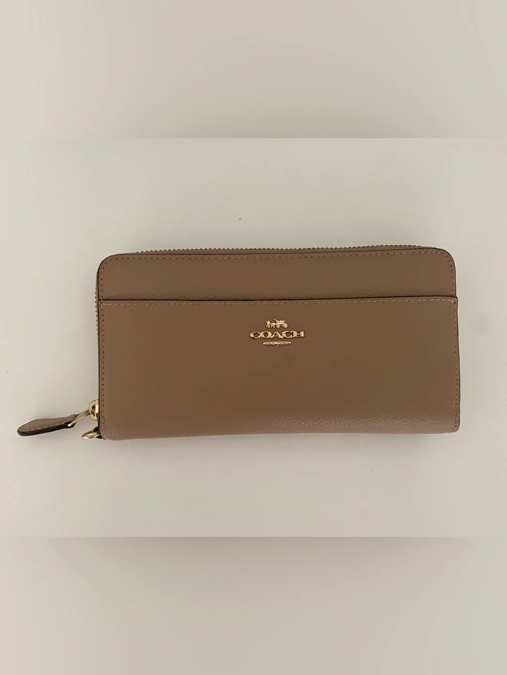 COACH Pebbled Leather Zip Wallet in Taupe Brown with Gold Logo